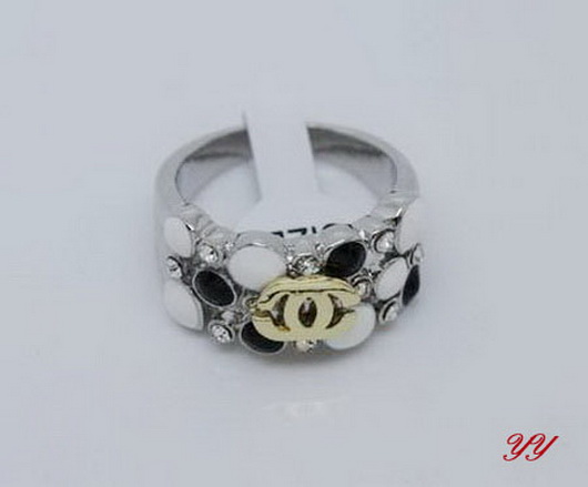 Anello Chanel Modello 25